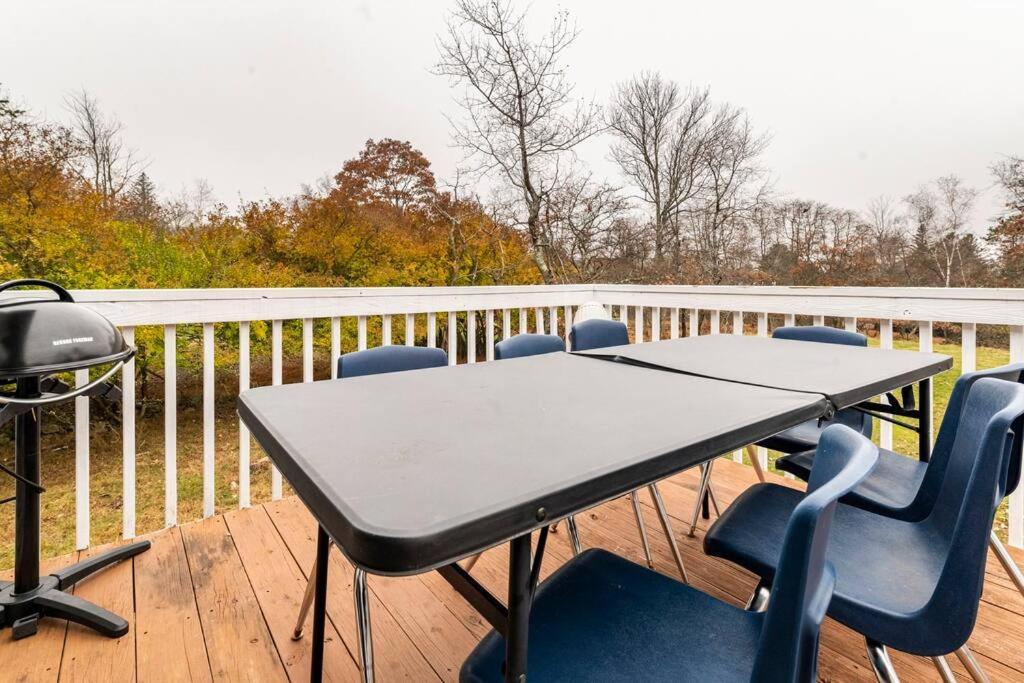 Cheerful Pocono Home Away From Home Albrightsville Exterior foto